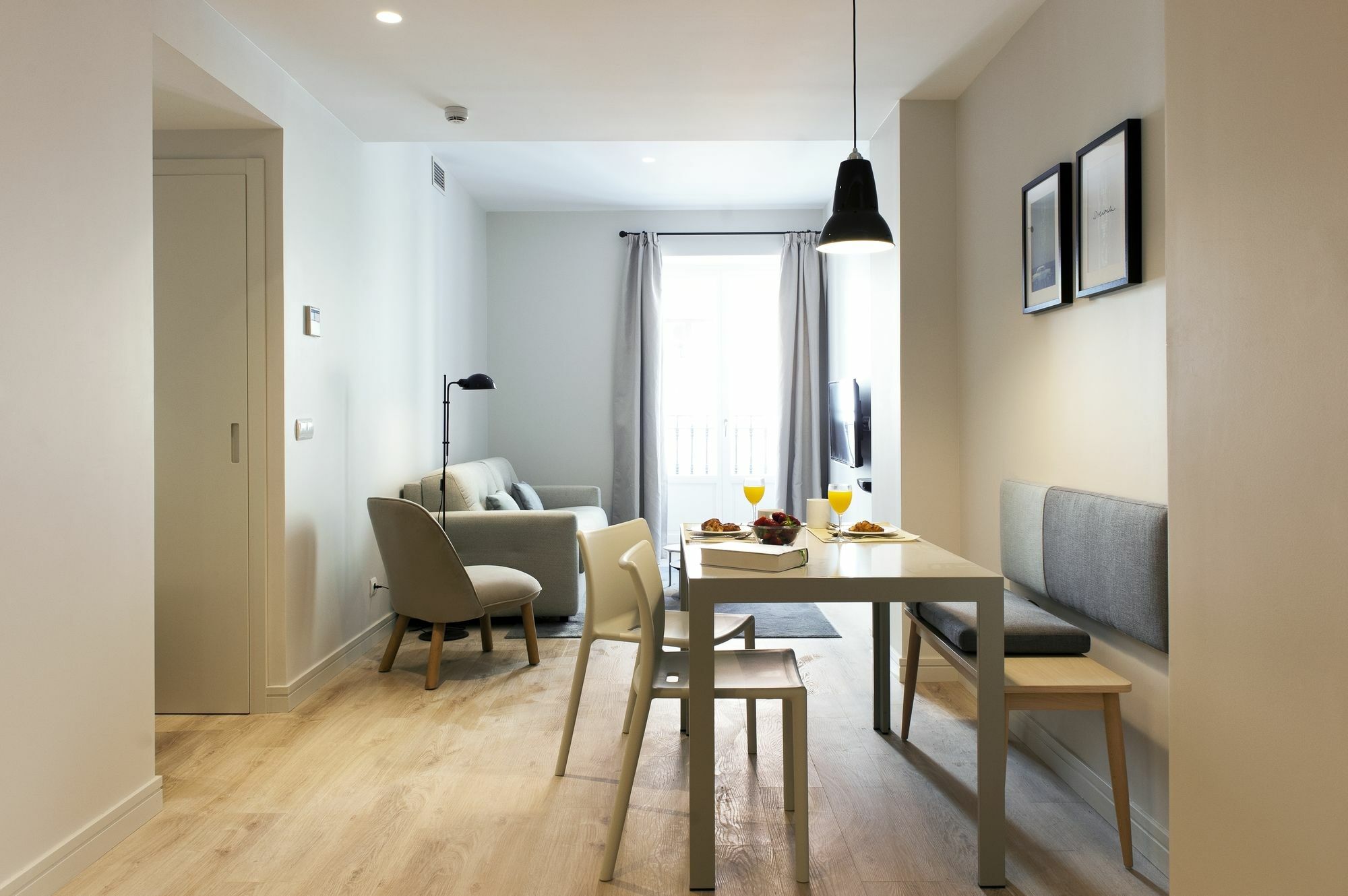 Mh Apartments Central Madrid Ngoại thất bức ảnh